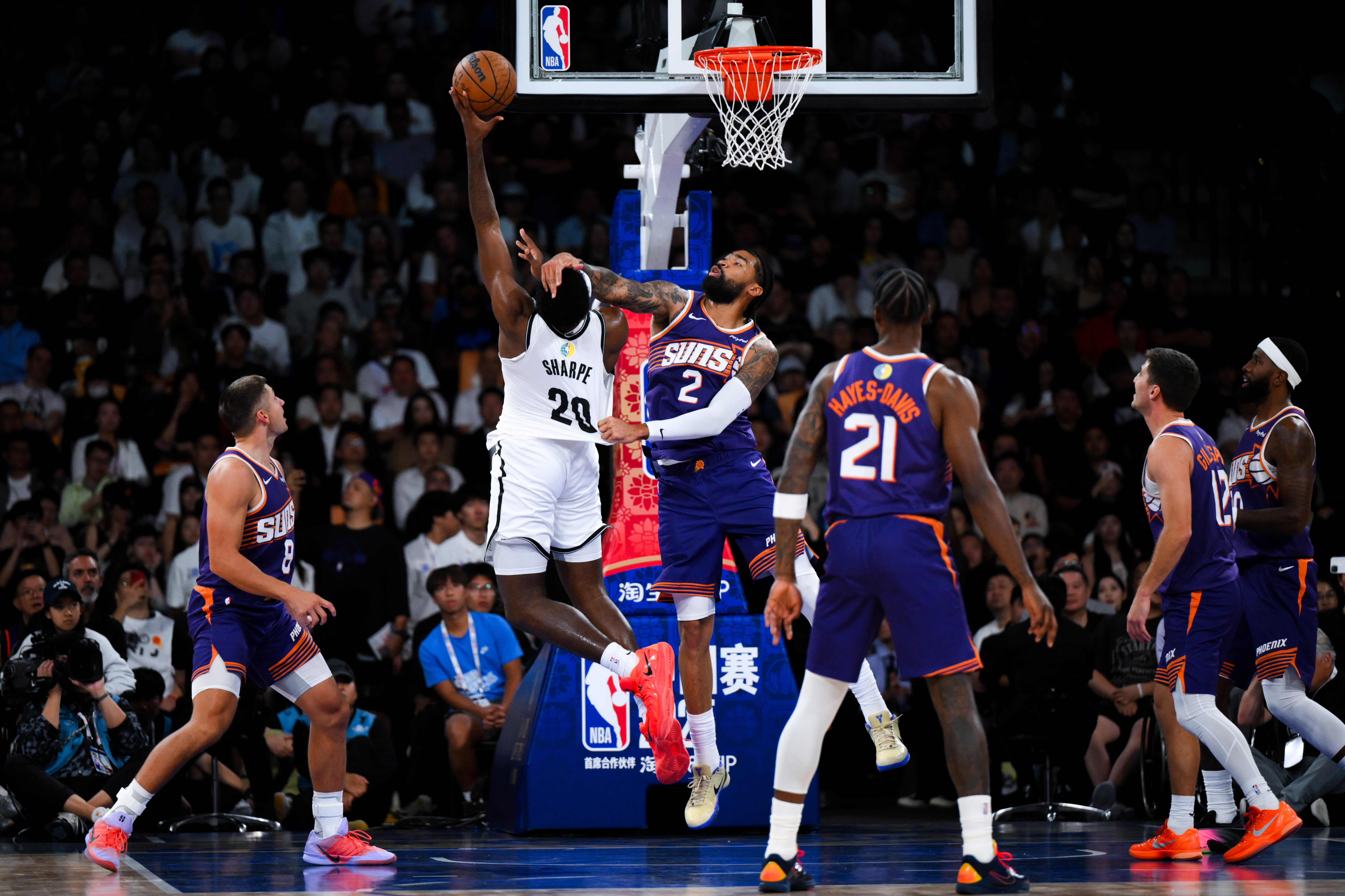 九游-赛地聚焦——NBA季后赛窗口期热度飙升，里昂伤情更新，赛场秩序良好，身体对抗强度拉满(nba季后赛最新战况虎扑)