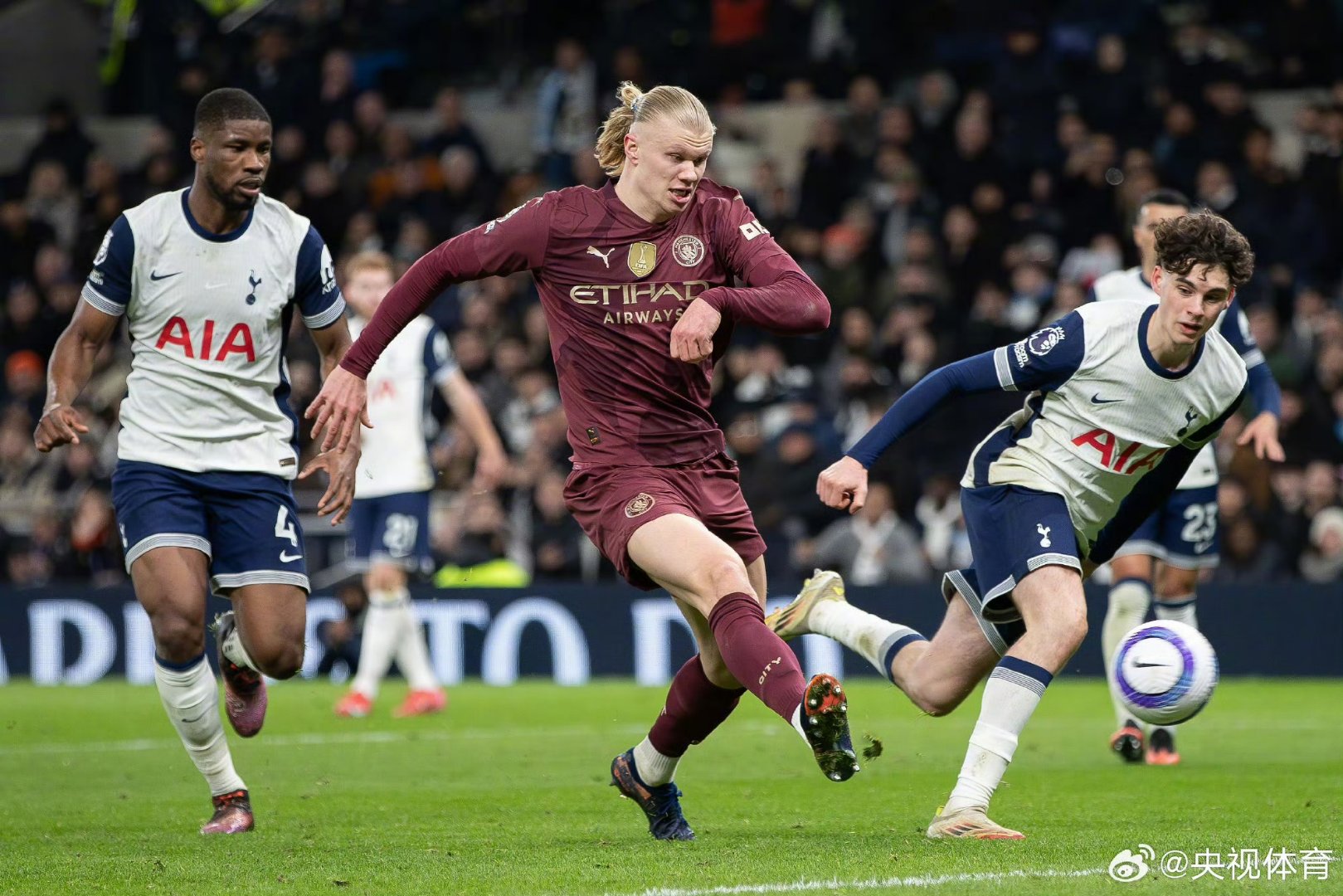 九游-哈兰德在法国队比赛中大胜，战术调整引发热议！的简单介绍