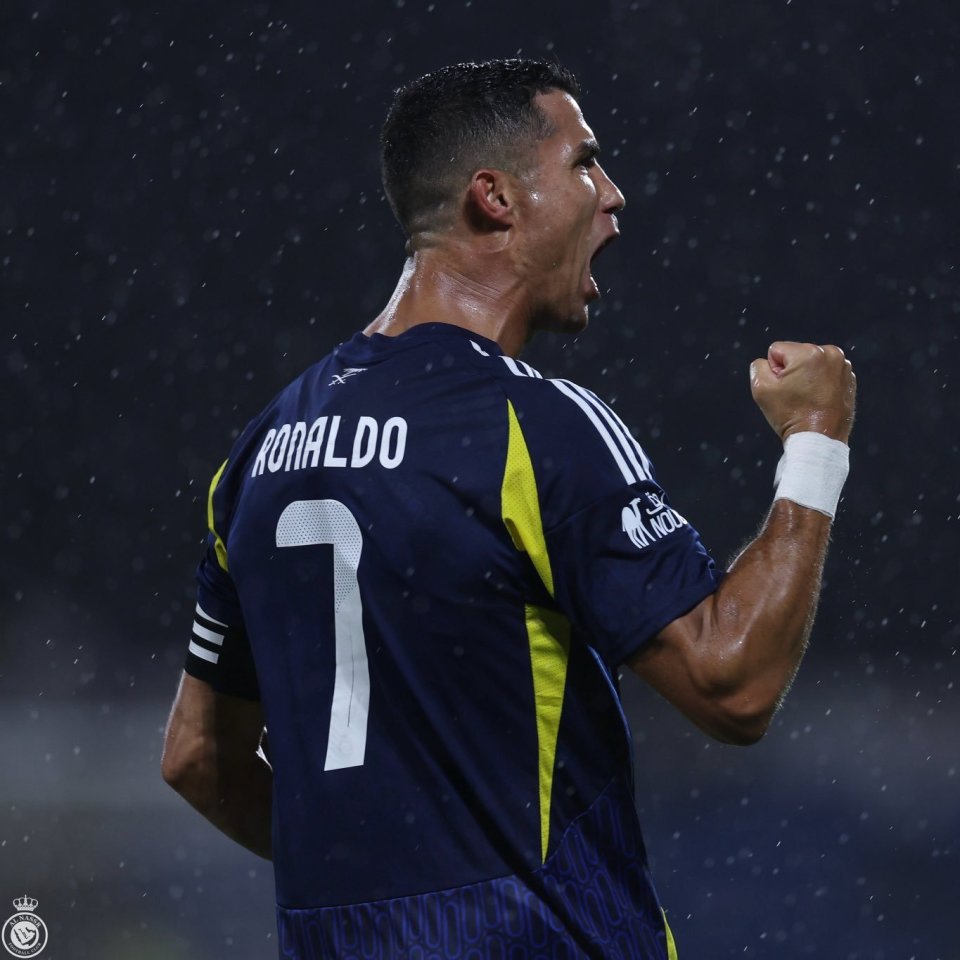 九游体育-包含C罗迎来七赛季高光表现，DWG球迷沸腾！的词条